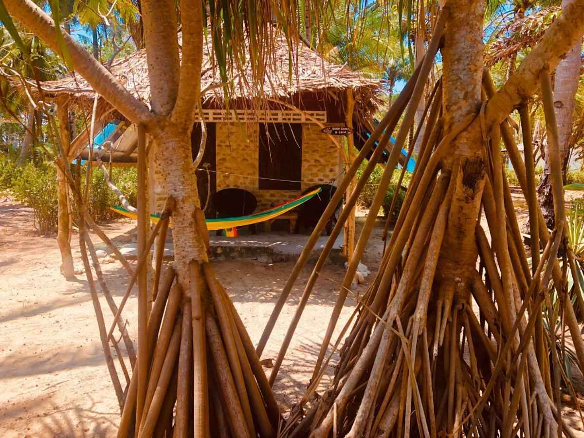 Reggae Island Private Island Koh Phayam Exterior foto